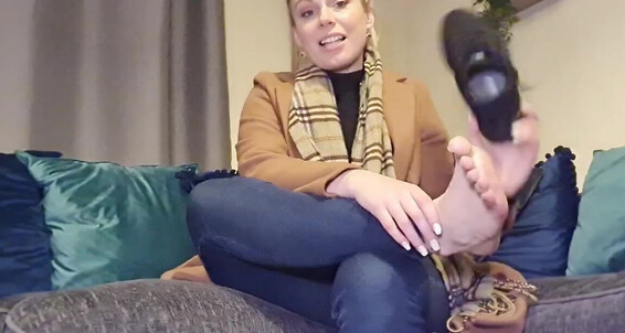 The Foot Queen - Clean Foot England Aka Queengf90Premium Me Onlyfans Queen The Of