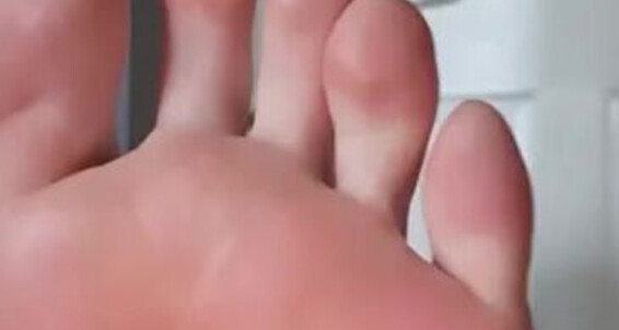 The Foot Queen - Queengf90Premium The Queen Valentines Onlyfans Aka Day Foot Happy Of England