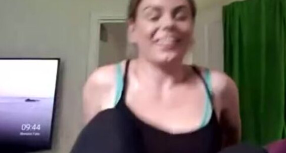 The Foot Queen - Queengf90Premium The Queen Started Onlyfans Aka 07302019 0844 Foot At Of England Stream