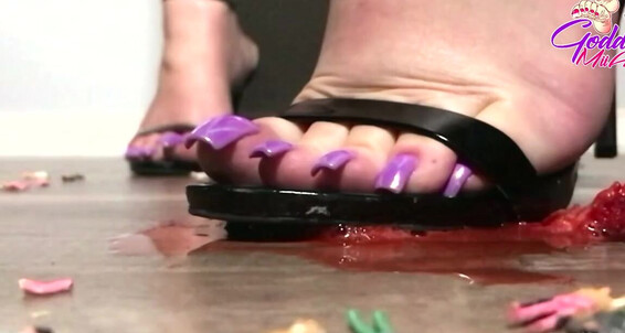 Goddess Miia - You Goddessmiia Run Get And Onlyfans Mesmerize Away Feet Start Me My But Out To Wanna Cant