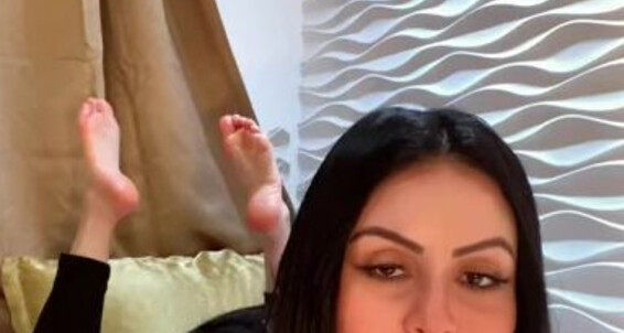 Cover Queen Rainha Onlyfans Im Waiting For You Dont Be Long Estou Te Esperando No Demora