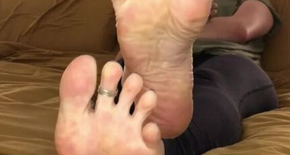 Mimisfeet1 - You Are Onlyfans Aka My At Feet2 Looking U81134601