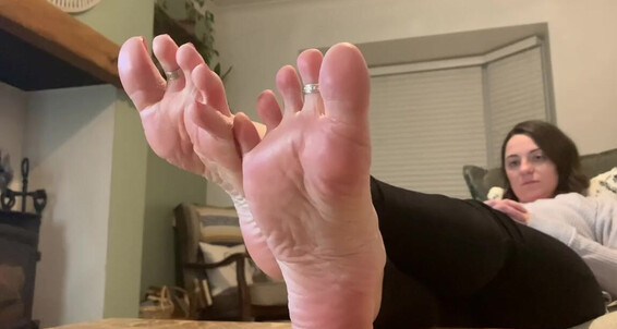 Poster for Mimisfeet1 Saturday Tease Sole Aka Onlyfans U81134601 Chilled