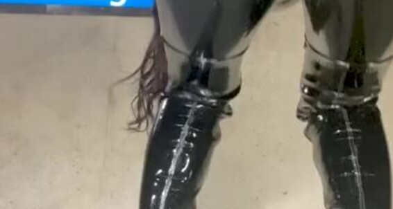 Cover Mistressyouko Onlyfans What Would You Do If You Encountered Your Latex Covered Mistress In A Subway Station