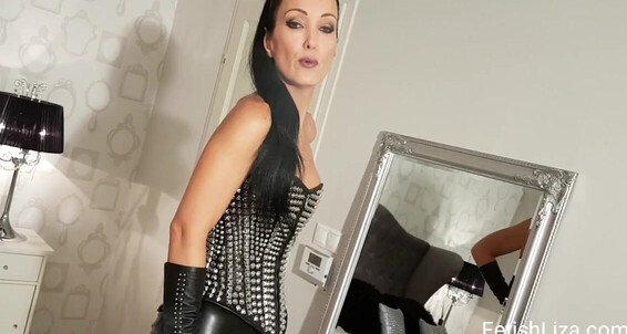 Fetishliza - Sexy Leather Ashtray And Beginners Smokingfetish Training Onlyfans In Smoking