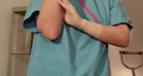 Fetishliza - Scrubs Wearing Hand And My Not Needs Surgical Who Onlyfans Much Glovesand Else Expert