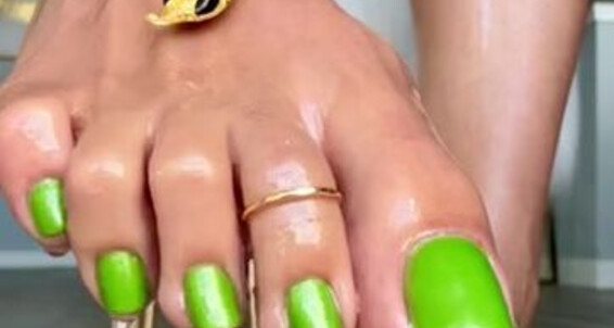 Goddesspussyfoot - 2024 Manipulates Pussyfoot Aka 08 Onlyfans Do And Green One Into Sin 24 Serpent The Goddess Lures Video