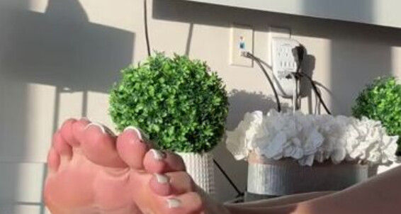 Goddesspussyfoot - The Goddess Onlyfans Aka Loves 5N Sun U186296307 Pussyfoot