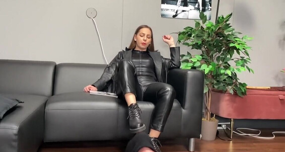 Lady Annabelle - You Fun Do Onlyfans Bootworship I As With Leathermistress Collaboration Lady Just Tramp Annabelle For Please Will