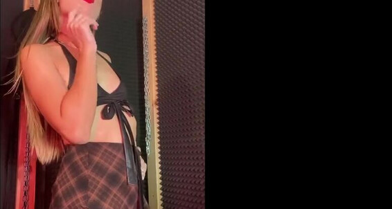 Cover Ladyannabelle666 Onlyfans Locktober Continues You Can Clearly See What I Wear Around My Neck Pov For The Middle Of October