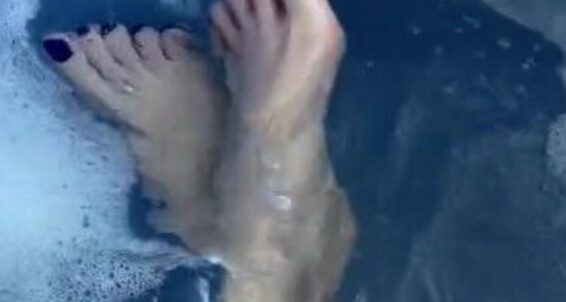 Misstressroux - Weekend My Aka Bath Summary Gingeralesfeet Blue Onlyfans 1 In The Portugal Of