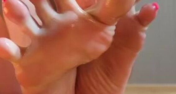 Olgainfinity - Olga And Delicious Aka Oiled Onlyfans Infinity Wiggling Spreading Toes