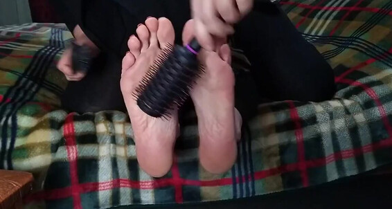 Olgainfinity - Brushes Russian Olga Aka Native Vocabulary With Soles Onlyfans In Infinity Non Tickling