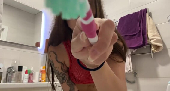 Goddess Sofi - Sofi Goddess Onlyfans Teeth Let Me See Your Femdom