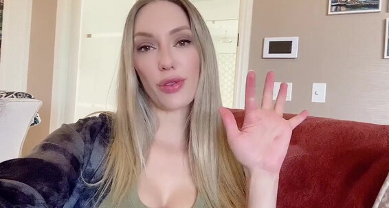 Princess Rene - Cheating Princess The Onlyfans Aka Follow No Instructions Rene Worshiprene
