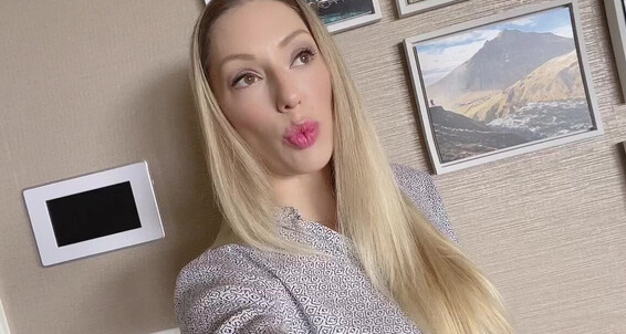 Princess Rene - Princess T Pray Onlyfans Aka Happy Me Rene Don Lol Worshiprene Monday Omg For Please