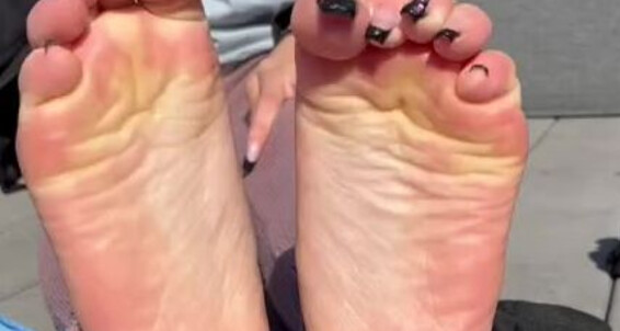Greek Goddess Li - Soles Greek Aka Hands With Li Video For 2024 Oily Goddess Onlyfans Countdown Free My Removal 16 Amp 11 Sock Halloween Pedicure Greekli77