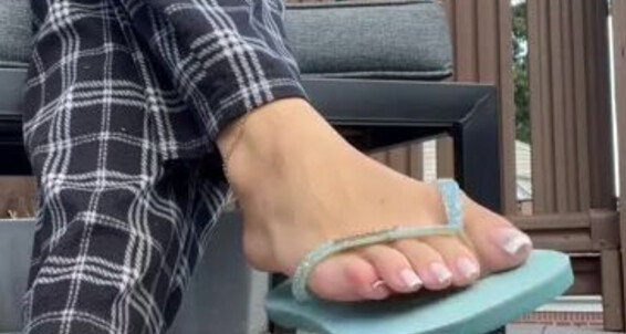 Greek Goddess Li, Video: Flip Class Textbook Glitter I For Read Tapping Li Aka Blue Shoe Greekli77 Flop Dangling Goddess Onlyfans Greek And This As