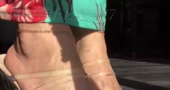 Greek Goddess Li, Video: Would Front My Up Closer Li Aka Look Strutting Then Take Cum Me Your Greekli77 In Goddess Onlyfans Toes Greek Oiling A And Face Of N