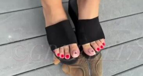 Greek Goddess Li - On Goddess Jewelry Li Aka Or B4Z Greekli77 Onlyfans Greek Off 7