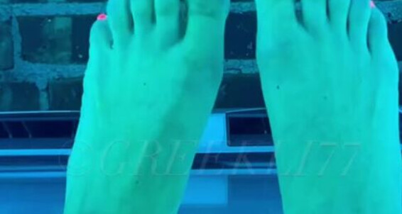Greek Goddess Li - Pretty Glow Goddess Onlyfans Greek Aka So Red This My With 2 M Li Greekli77 Toes