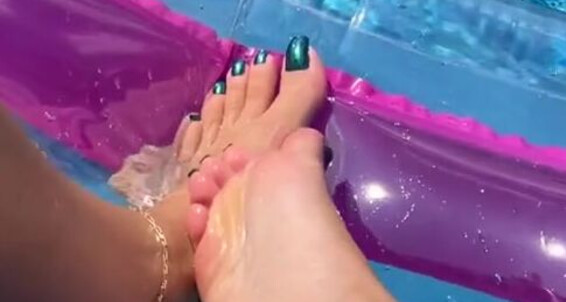 Greek Goddess Li - Love T Do Doesn But Pampered A Else Greek Aka With Pool Li To Nice Goddess Onlyfans Nothing Be Who Day 11 Greekli77