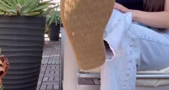Nichole Ivory - You Flip Do Onlyfans Feet My At Staring In Nicholeivory Flops Like