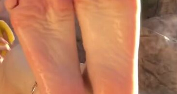 Nichole Ivory - You Banana The Onlyfans While Enjoying My With Feet Just Jacuzzi In Nicholeivory Teasing