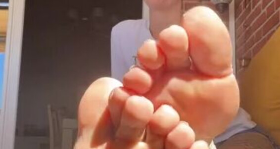 Solesmadvip - You Color Before I Bare Tomorrow Relax New Queen Aka M With Fetish Nails Today Onlyfans Hi Babes Solesmad Are How Moments