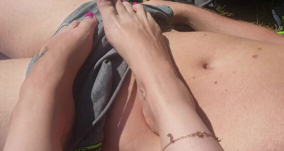 Greatbritishfeet - Whilst Goddess Uses Her 2 Sunbathing Aka Me Solecatcher Part To Tease Onlyfans Feet Of