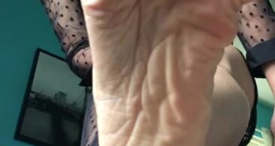 Deedeericanfeet - Kept Stomp As Foot Silly Onlyfans Thou Lighting A Was Over I Mad The Place Messing Giantess Usual All