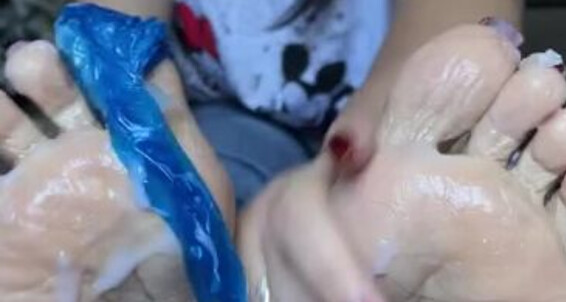 Deedeericanfeet - Requested Jizz Tease With Onlyfans Condom As