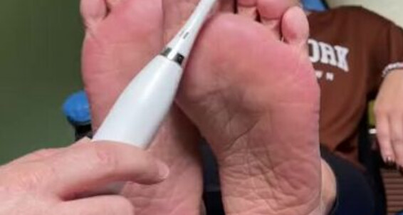 Cover Deedeericanfeet Onlyfans As Requested Electric Toothbrush Tickly