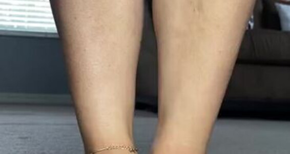 Cover Deedeericanfeet Onlyfans As Requested Flip Flop Play In These New