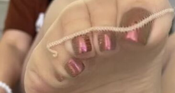 Cover Deedeericanfeet Onlyfans As Requested For My Nylon Lovers Old Pedi