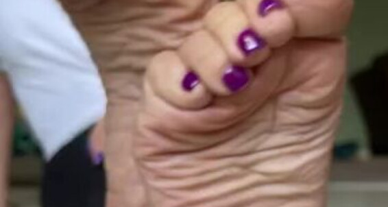 Cover Deedeericanfeet Onlyfans As Requested I Think This Was A Closeups Of Soles But I Also Noticed That My Heels Were Cracked Fro