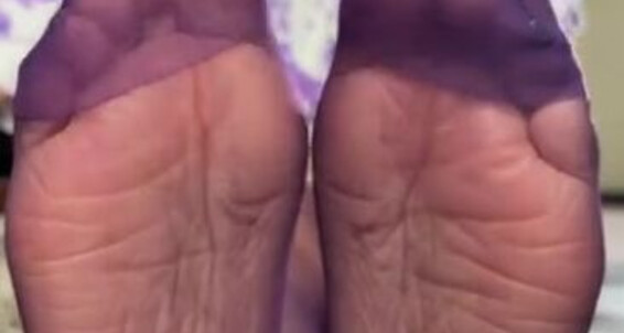 Deedeericanfeet - Onlyfans Old As My Wit Pedi In Nylons Requested
