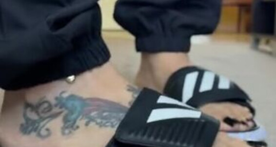 Deedeericanfeet - Slides Onlyfans As Adidas In These Requested