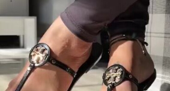 Deedeericanfeet - Pretty Burch Onlyfans Old As Pedi Sandals Tory In These Requested