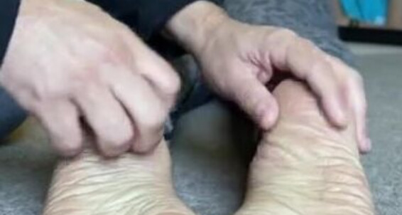 Cover Deedeericanfeet Onlyfans As Requested It S Tickling Time