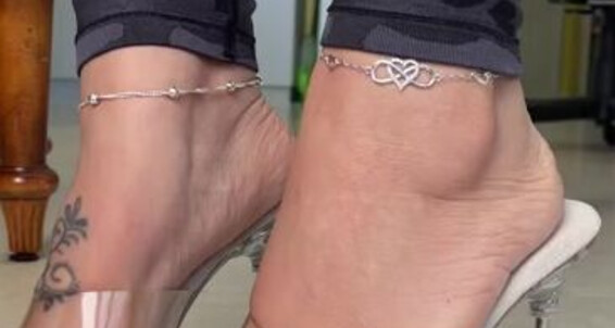 Deedeericanfeet - T Hold As I C Won On The Me To Requested U Plz Onlyfans So My Neck Things Break Just Help