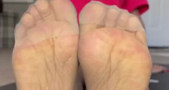 Deedeericanfeet - Onlyfans As Sheer Mhmmmm Here Grey Tease S Sexy Nylons Requested A