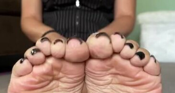 Deedeericanfeet - And Sexiness More Soles Onlyfans Countdown As Wit Halloween Mmmmmm Requested A
