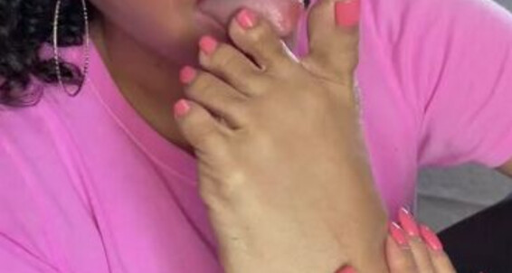 Deedeericanfeet - U Want Onlyfans As Foot Selfworship Yummy Some Requested