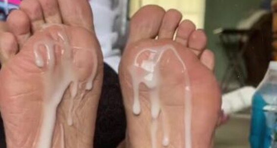 Cover Deedeericanfeet Onlyfans As Requested Soles Wit Jizz Pressed On Glass