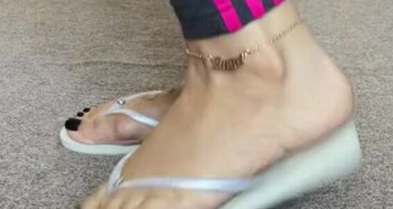 Deedeericanfeet - It To Visibl As Flop My Onlyfans Requested C Wanted But White One Who The Flops Footprint S Havi Barely For