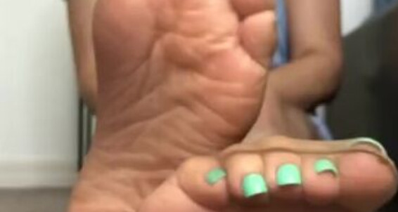 Deedeericanfeet - Only Onlyfans Nylon Peeps Nylons As My Sheer Nude For Requested