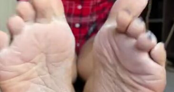 Cover Deedeericanfeet Onlyfans Gm As Requested Powdered Soles N Toes