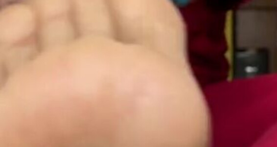 Deedeericanfeet - Onlyfans As Sheer Tease Gm Ripping Nylons Requested