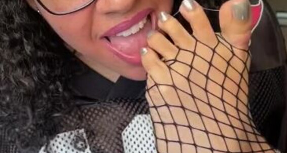 Cover Deedeericanfeet Onlyfans Gm As Requested Selfworship Wit Silver Toes